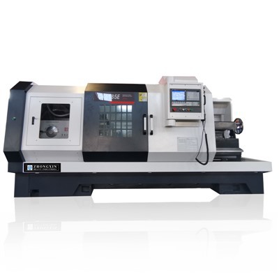 ¿Cuál es el espacio requerido para el torno CNC Ck6132?